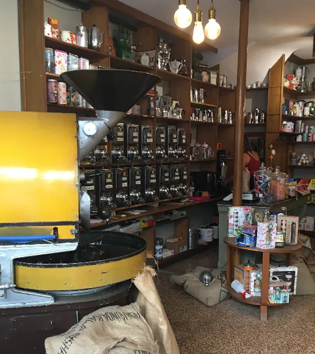 boutique de café à Saint-Amand-Montrond près de Bourges dans le Cher 18